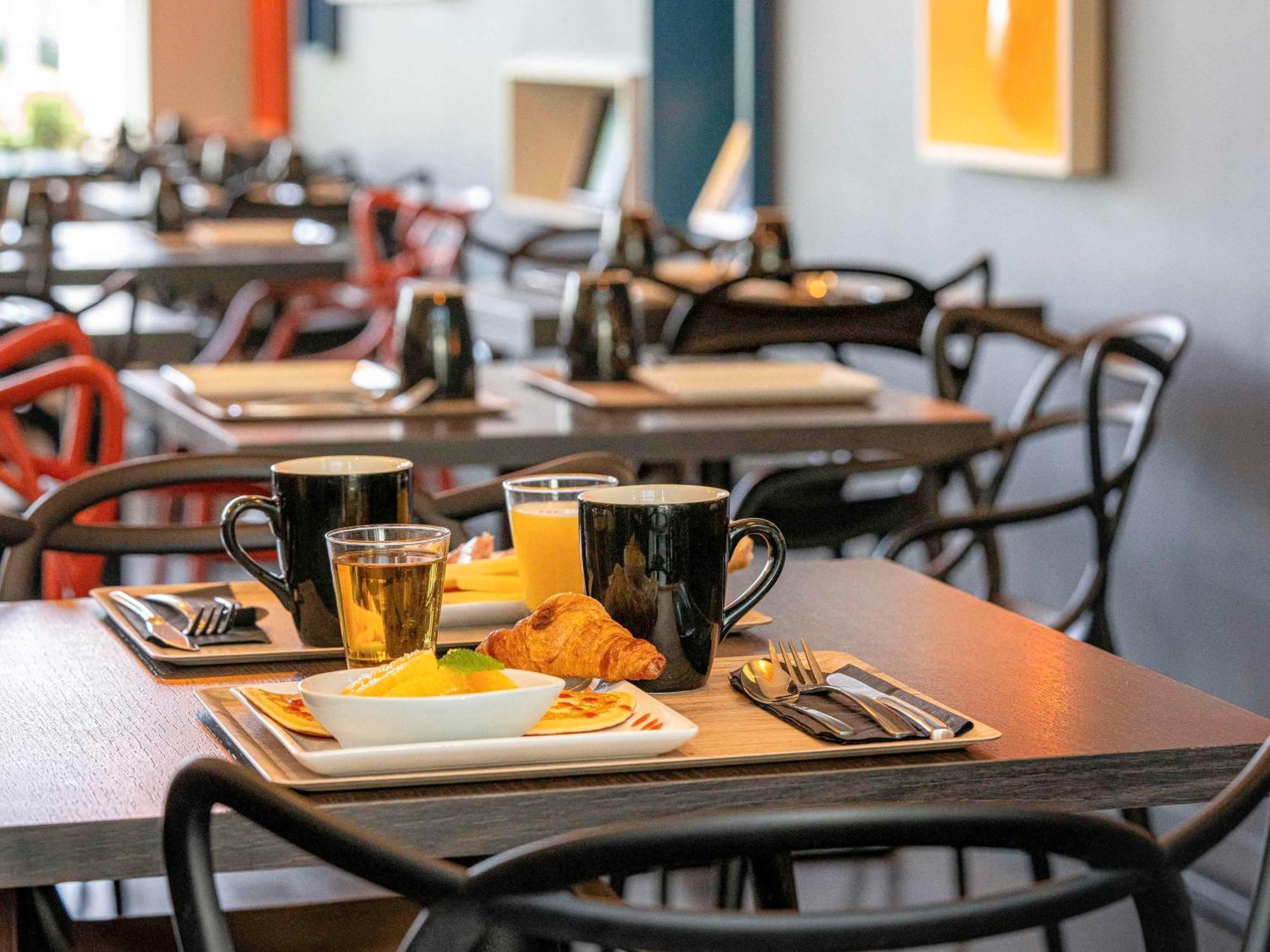 Ibis Styles Gare Centre Hotel 3*
