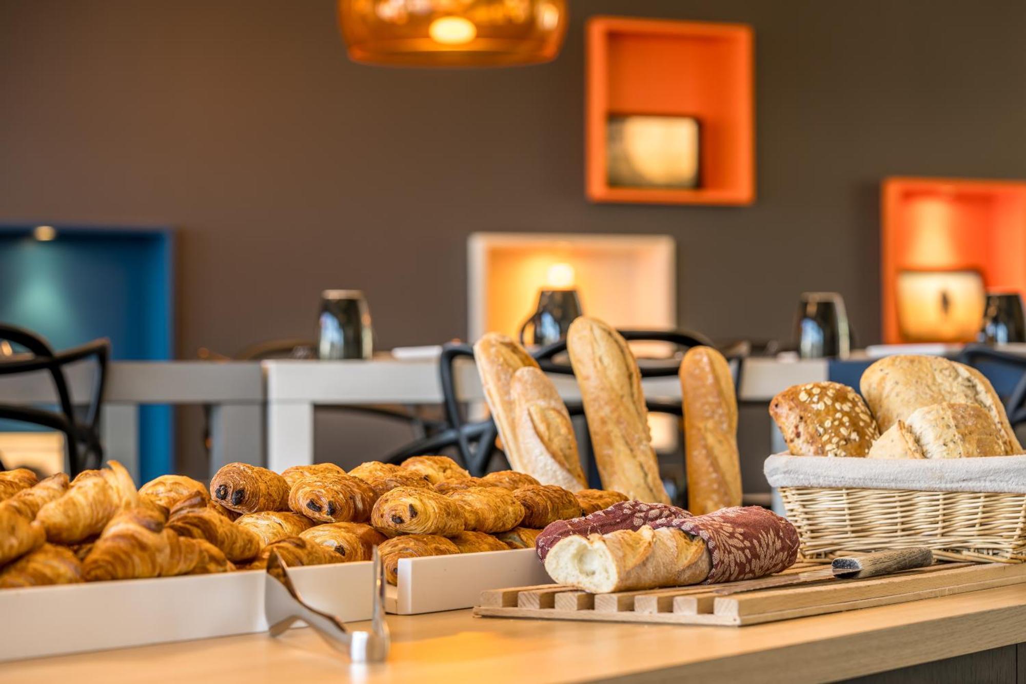 Ibis Styles Gare Centre Hotel 3*